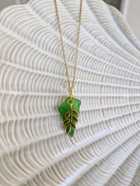 Forest tide - seaglass necklace